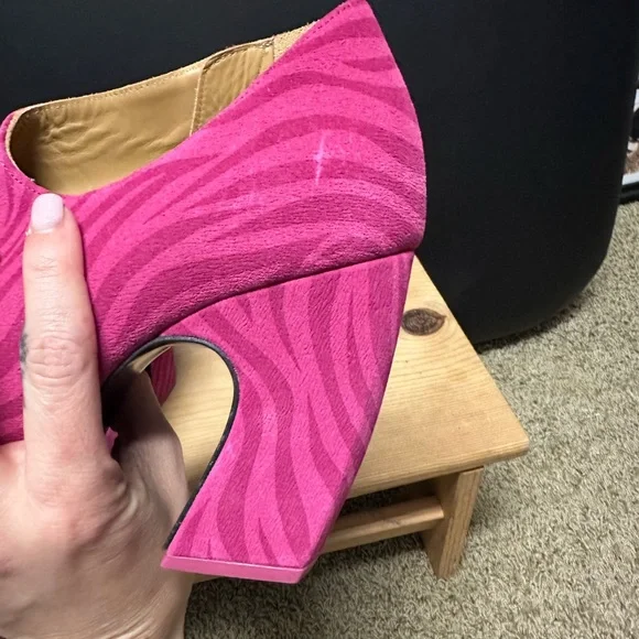 John Fluevog Vibrant Pink Heeled Boots - Picture 5 of 6